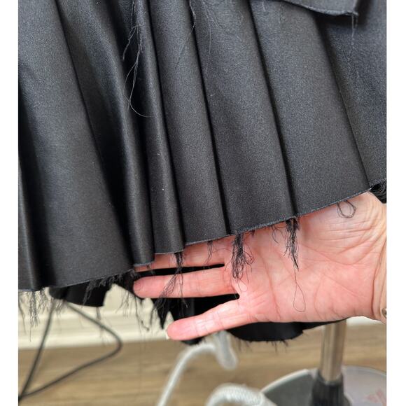 Alexander McQueen Black Asymmetrical Blazer Coat with Pleated Skirt 14 - Picture 5 of 16